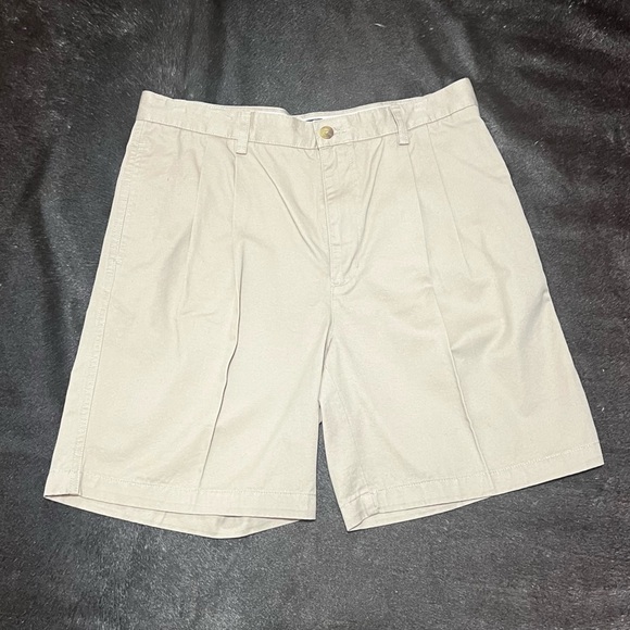 CHAPS men’s khaki/golfing shorts size 34 EUC - Picture 2 of 10